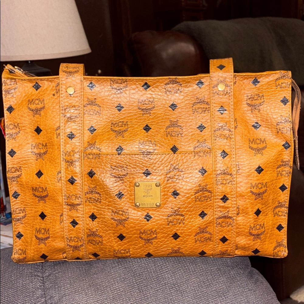 MCM Vintage Visetos Heritage Medium Shopper Tote